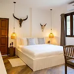Mailo Pool Villa 5Br 10 Guests